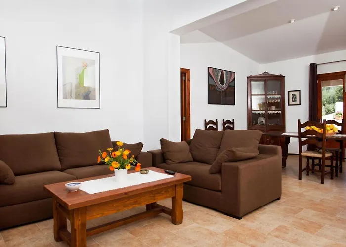 Gemuetliches Haus In Der Naehe Von Und Cala S-vicenc By Interhome Casa vacanze Pollença