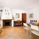 別荘 Gemuetliches Haus In Der Naehe Von Und Cala S-vicenc By Interhome *