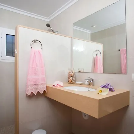 Будинок відпочинку Gemuetliches Haus In Der Naehe Von Und Cala S-vicenc By Interhome *