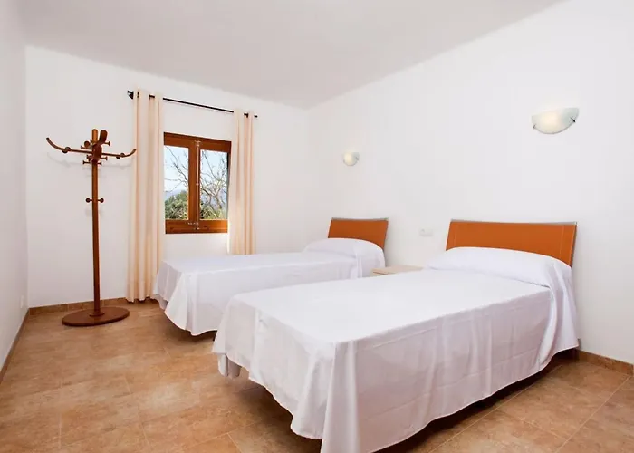 Gemuetliches Haus In Der Naehe Von Und Cala S-vicenc By Interhome *